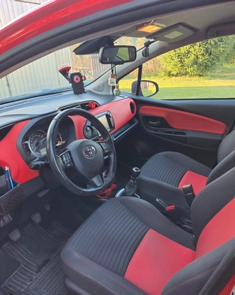 Toyota Yaris cena 44900 przebieg: 50600, rok produkcji 2015 z Jaworzno małe 92